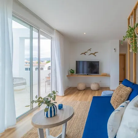 Apartament Atico Cholas By The *